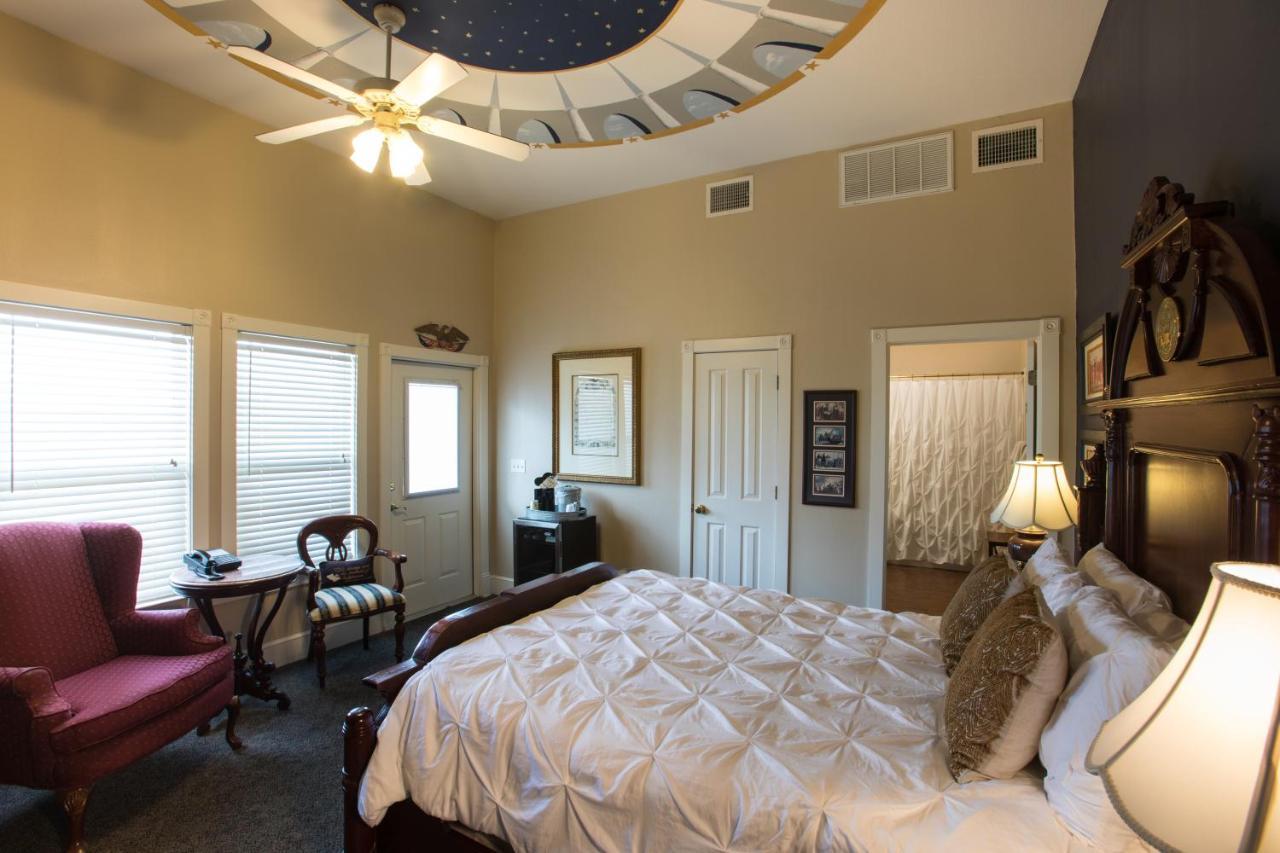 Hotel Gruene River & Retreat