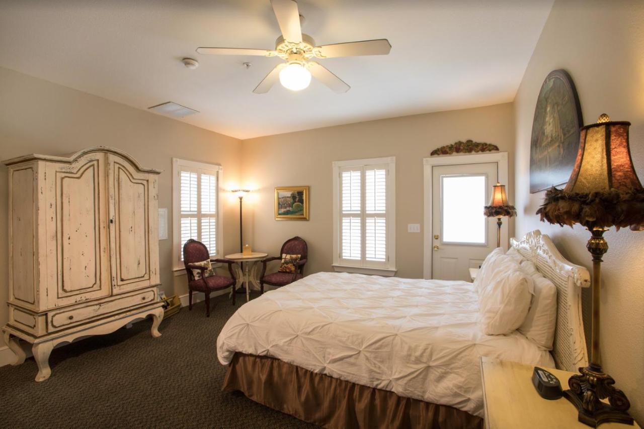 Hotel Gruene River & Retreat 4*
