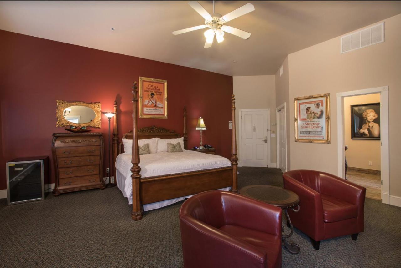 Gruene River & Retreat Hotel 4*