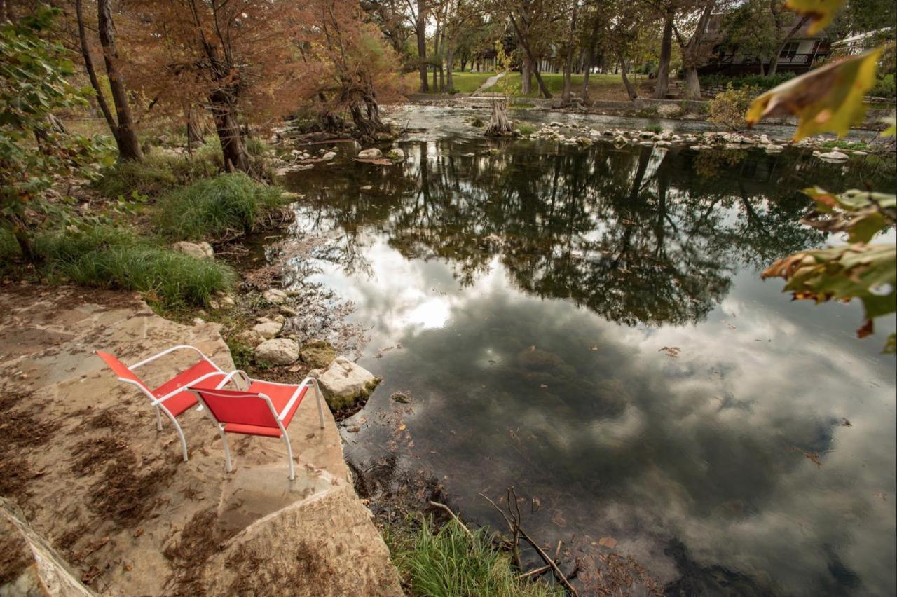 Hotel Gruene River & Retreat