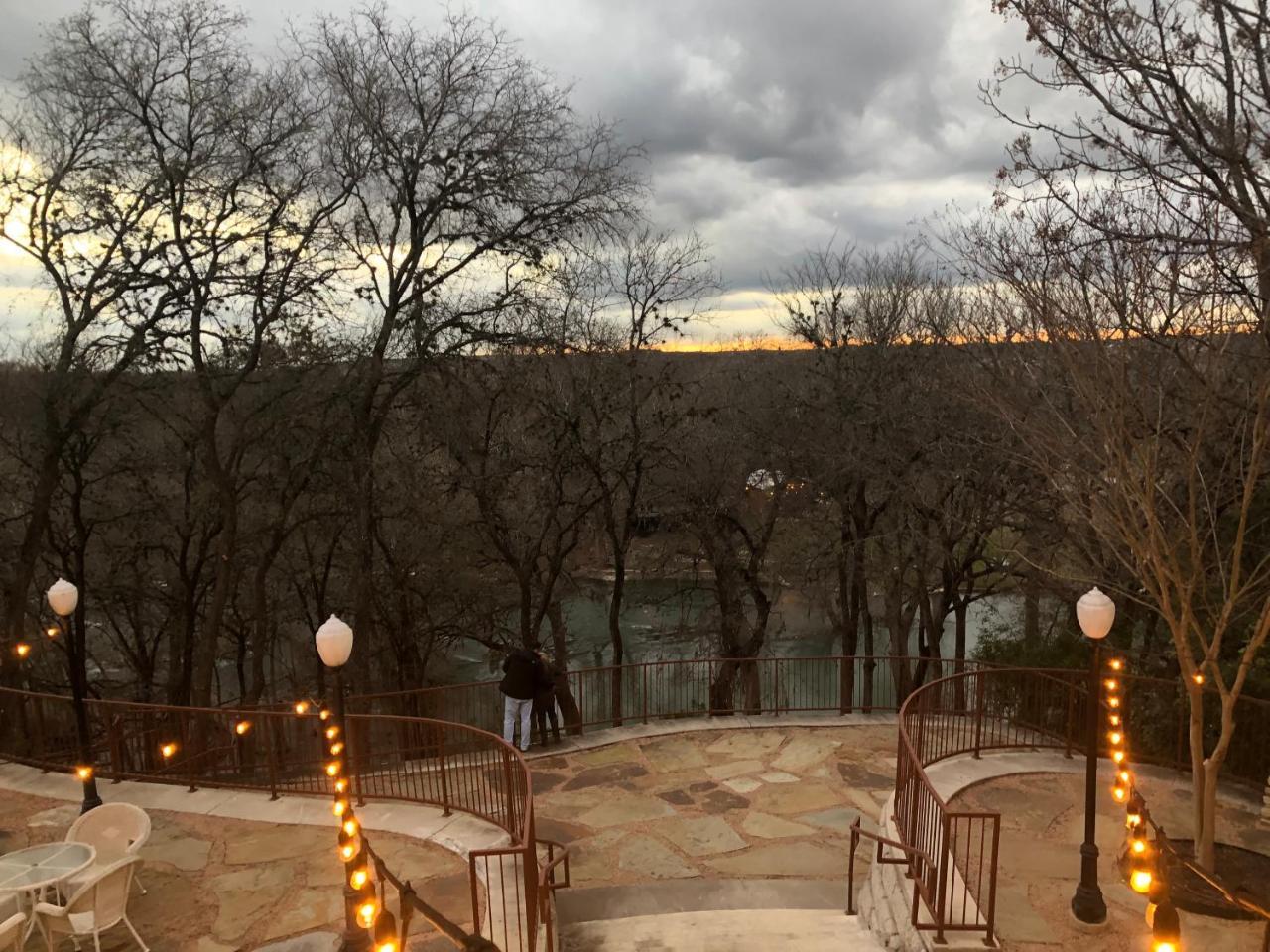 Gruene River & Retreat Hotel 4*